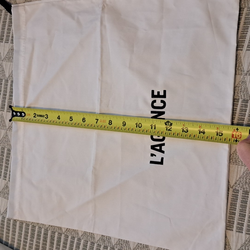Dust Bag 9/10 - Picture 3 of 4